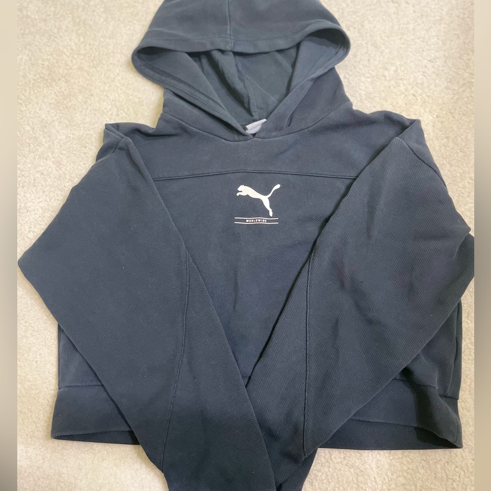 PUMA| Woman’s | Athletic Wear| black & White| crop hoodie
